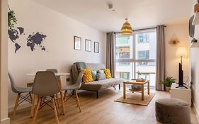 Natural Light City Center Pad