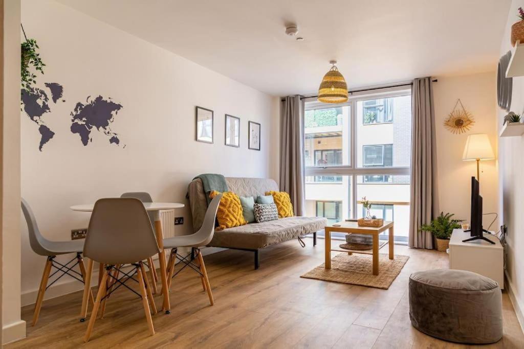 Natural Light City Center Pad Birmingham Exterior photo